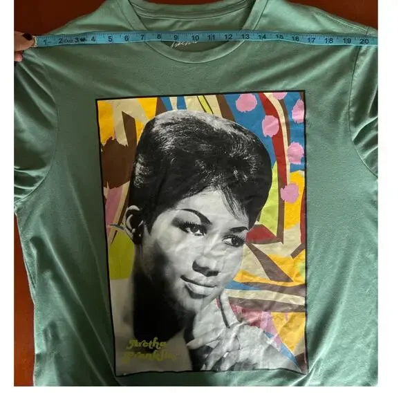 Aretha Franklin Graphic T-Shirt XL Teal Queen of Soul Graphic Icon Tee Unisex - Picture 4 of 8